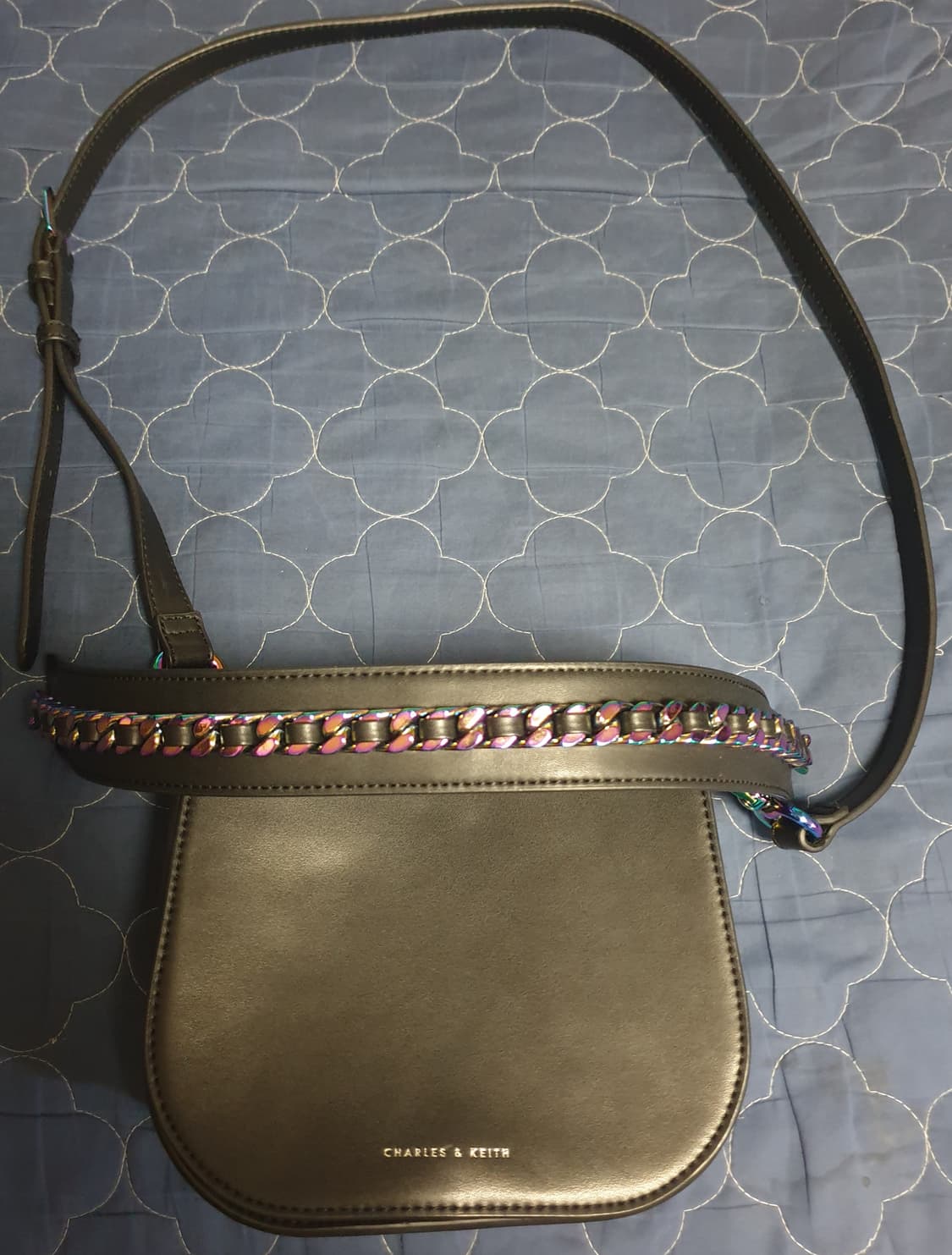 (단종매물) 찰스앤키스 레더 체인토트 크로스백 블랙 상품이미지1