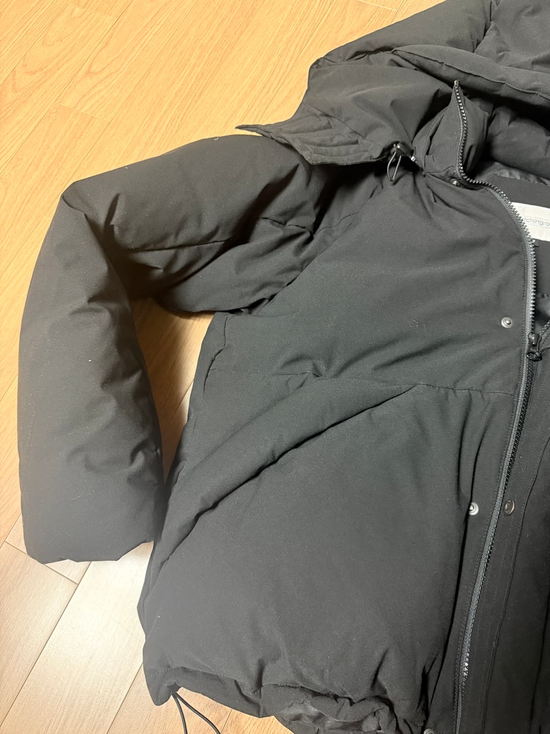 해칭룸 헤비 구스다운 푸퍼 패딩 2사이즈입니다. 상품이미지5