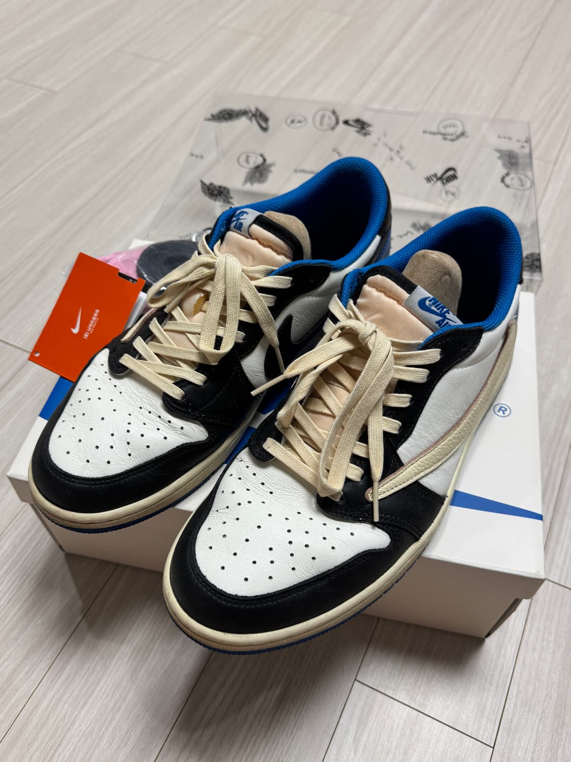 [285] 조던 1 x 트래비스 스캇 x 프라그먼트 조던 로우 상품이미지1