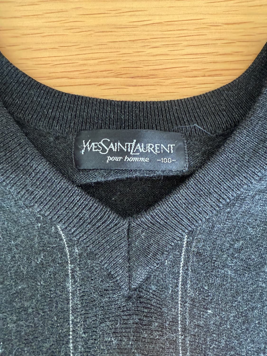 입생로랑(YSL) 브이넥 니트 상품이미지6