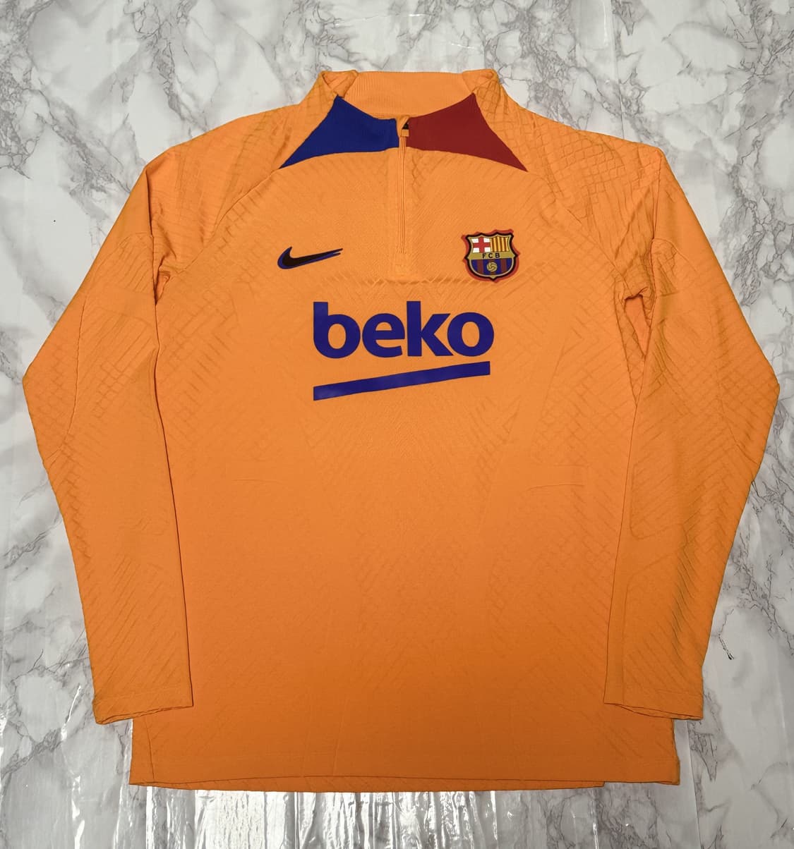 나이키 바르셀로나 21-22 바르셀로나 트레이닝 자켓
 상품이미지1