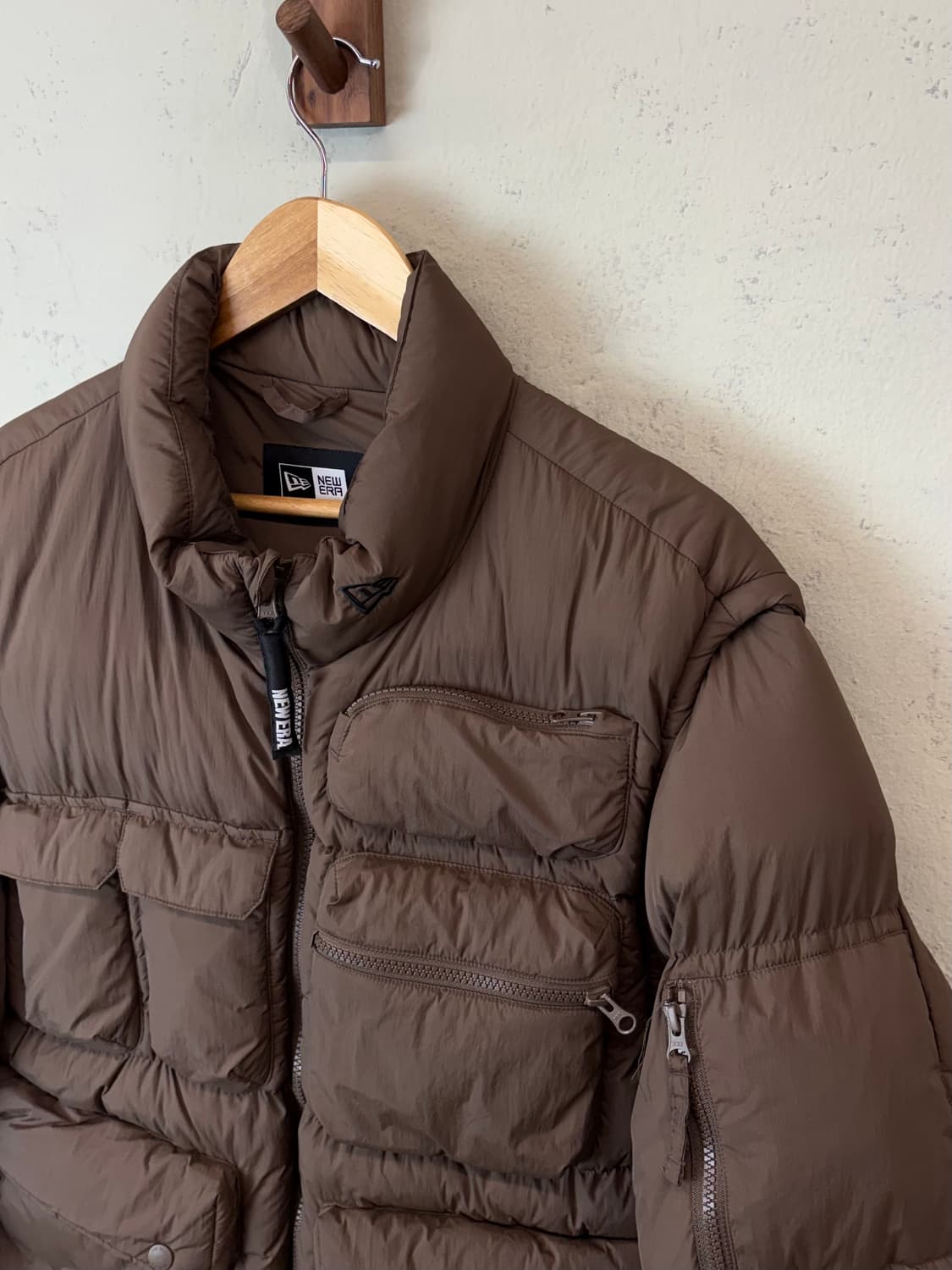 뉴에라 아웃도어 2IN1 푸퍼 다운 자켓 브라운 상품이미지6