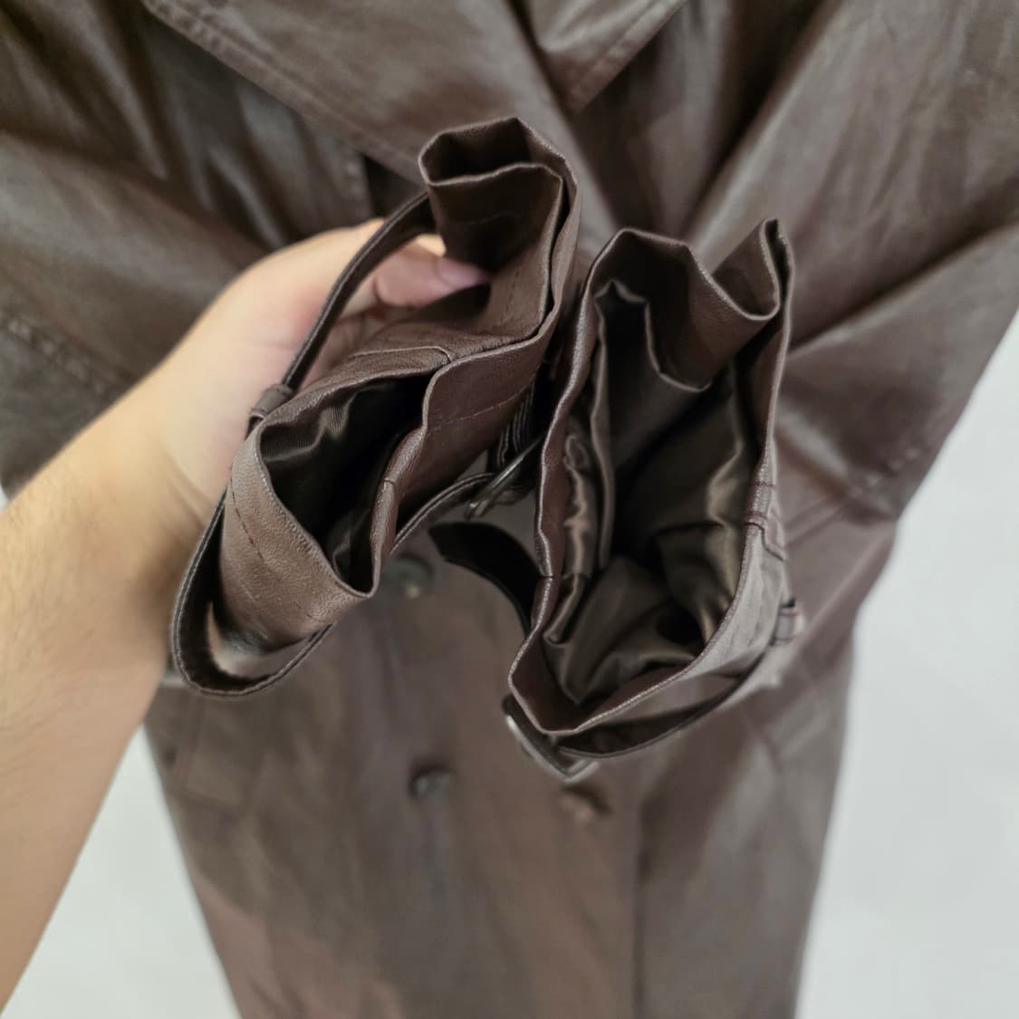 CelebShop 브라운 가죽 트렌치 코트 상품이미지4