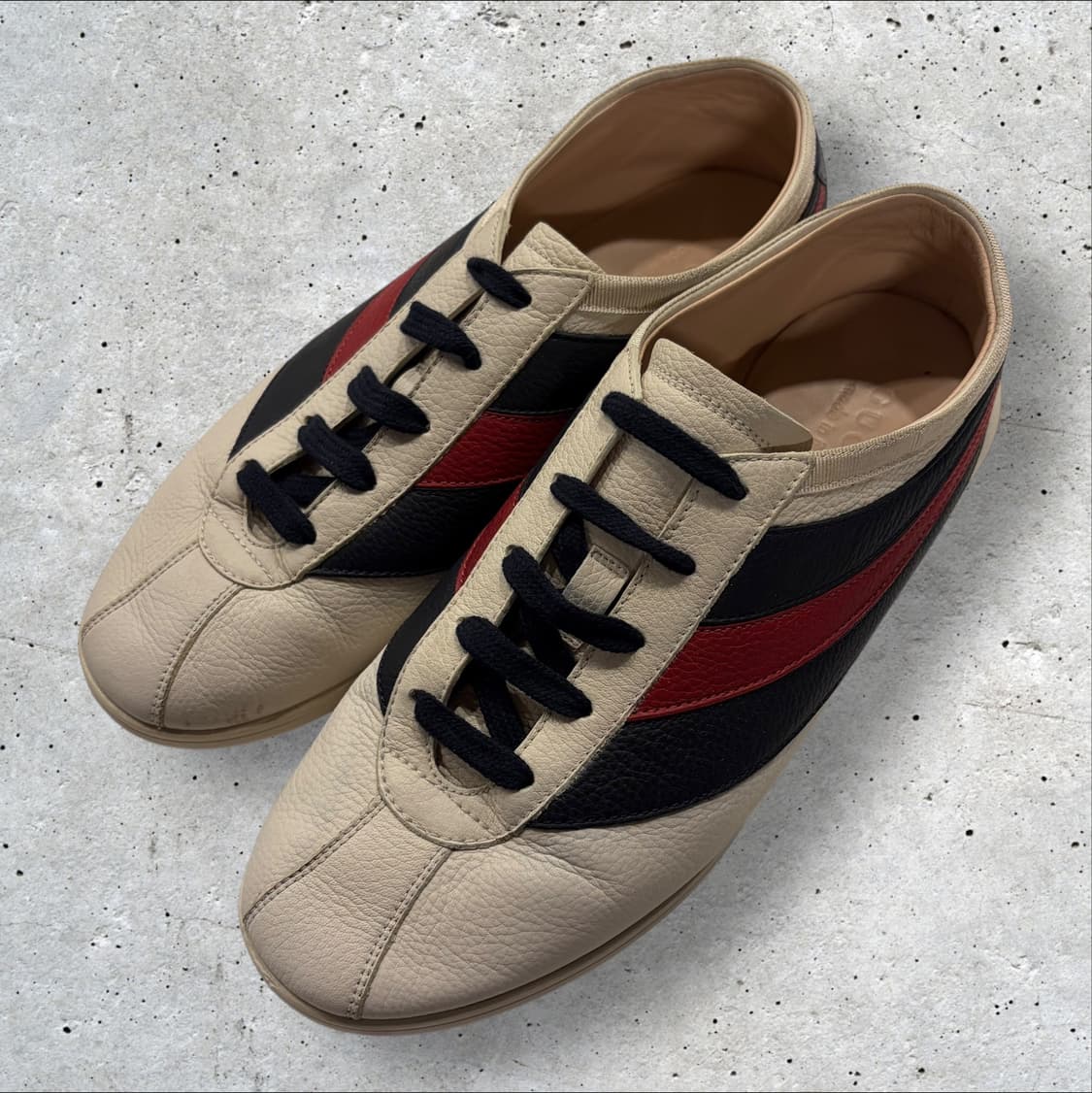 [7] 구찌 레더 파라체르 스니커즈 아이보리/블랙/레드 260-65 상품이미지1