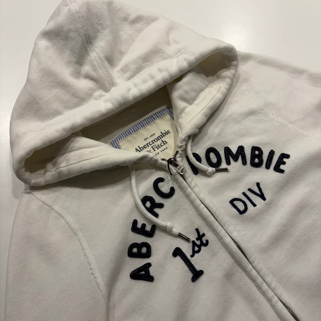 [M] 아베크롬비 아치로고 화이트 기모 후드집업 D834 상품이미지3