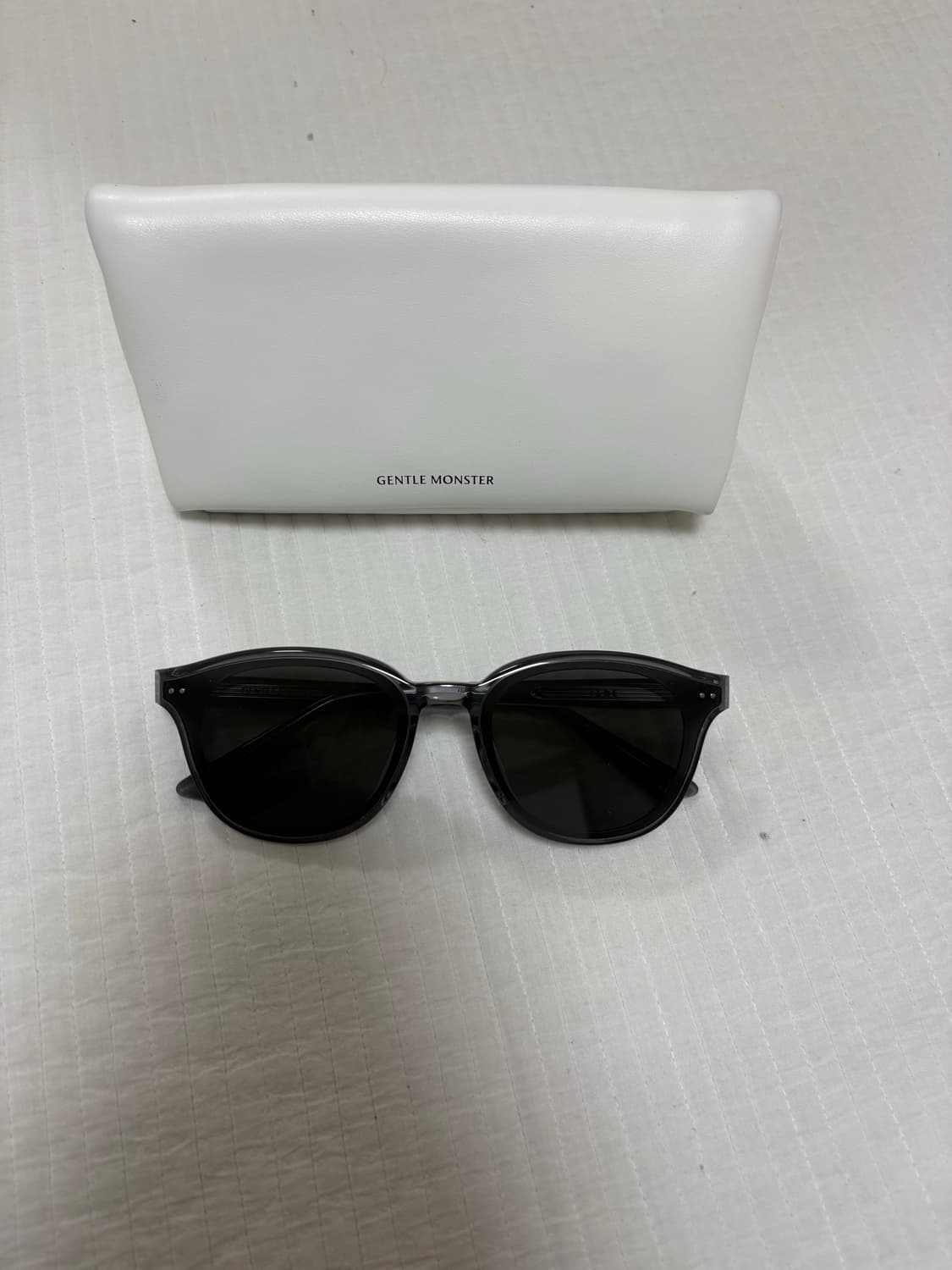 젠틀몬스터 제이드 G1 선글라스 그레이블랙 상품이미지3