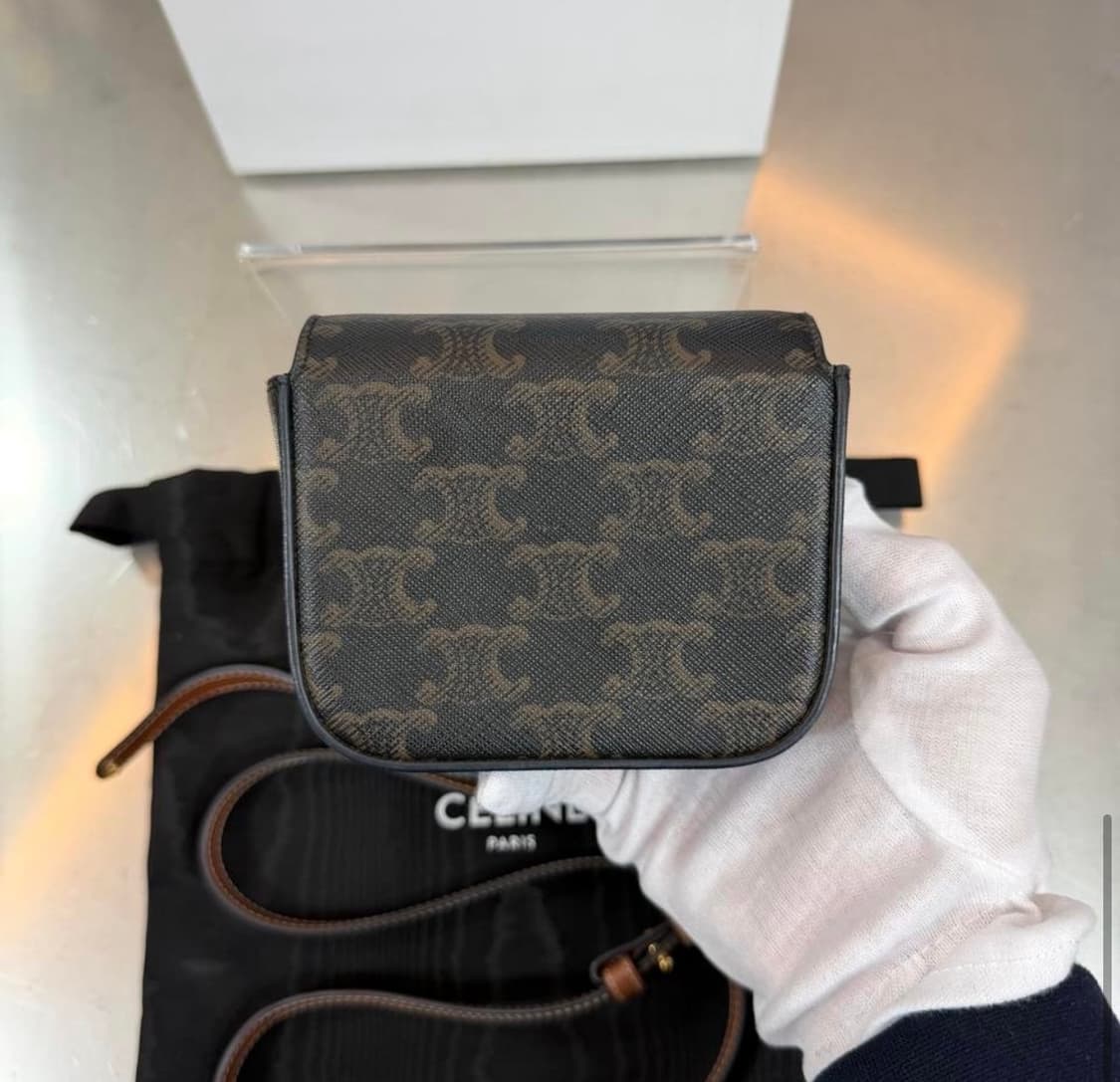 [리오브] 셀린느 트리오페 미니 클로드 레더 크로스백 상품이미지3