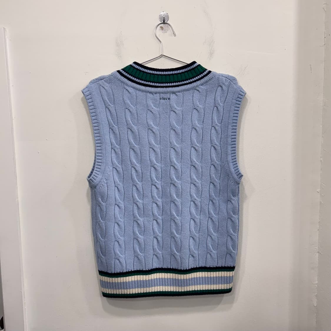 클로브 양모 배색 브이넥 꽈배니 니트 베스트 상품이미지5