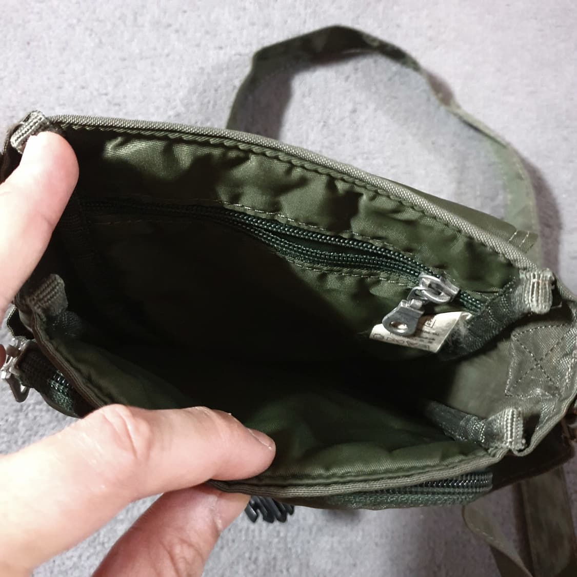 컬럼비아 90s 카키 멀티포켓 파우치백 크로스백 숄더백 상품이미지7