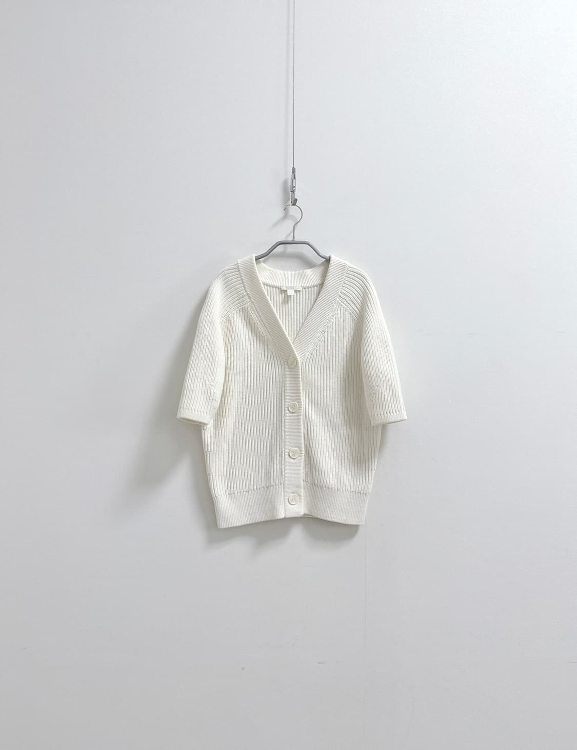 코스 반팔 코튼 니트 립 가디건 상품이미지1