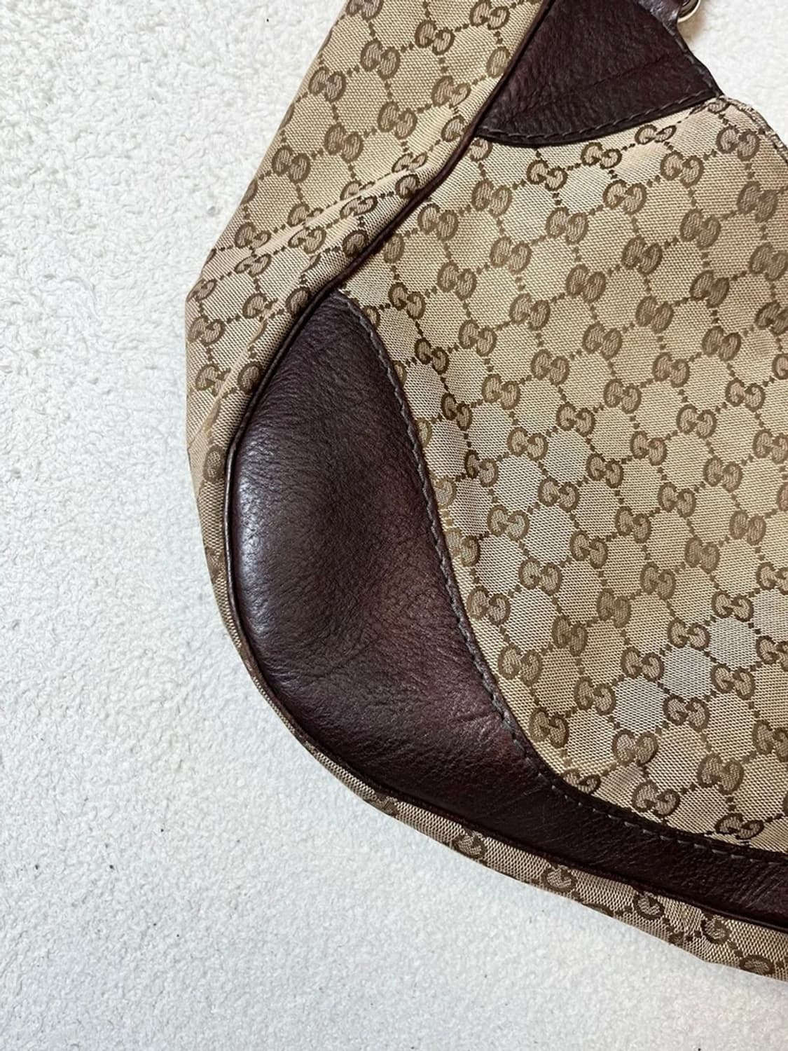 구찌 Gucci GG 로고 인터로킹 자가드 숄더백 A1868 상품이미지5