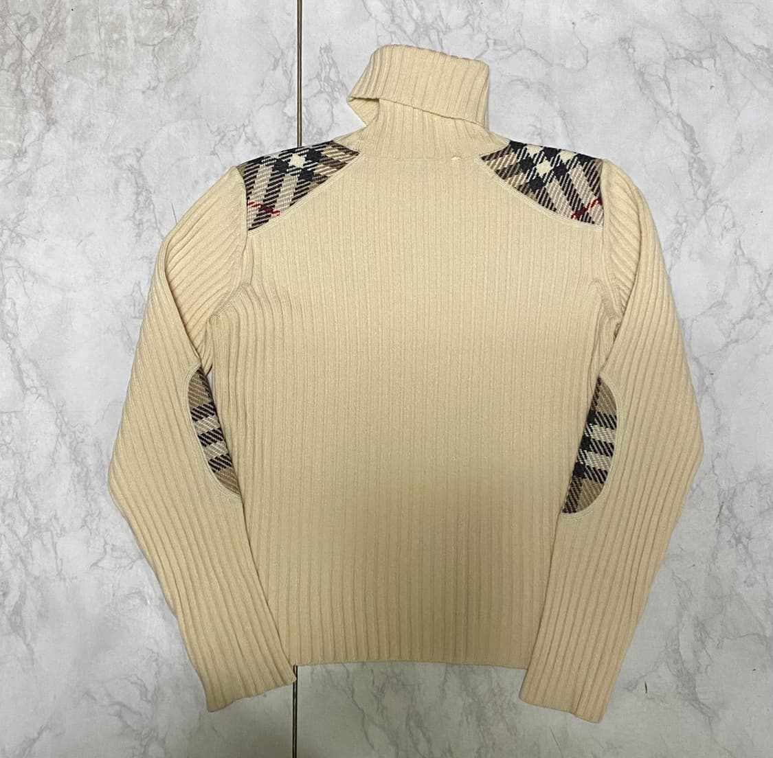 버버리 목폴라 티셔츠 여성 95 상품이미지5