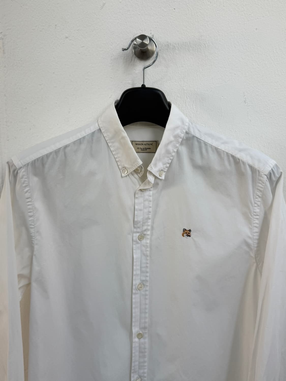 메종 키츠네 폭스 헤드 로고 화이트 셔츠  상품이미지2