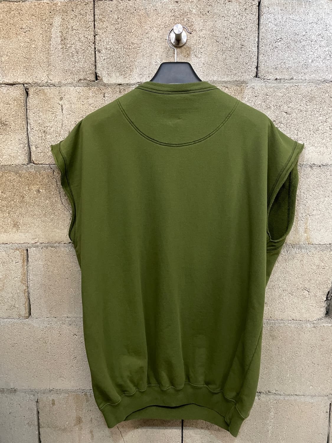 드리스 반 노트 슬리브리스 스웨셔츠  상품이미지3