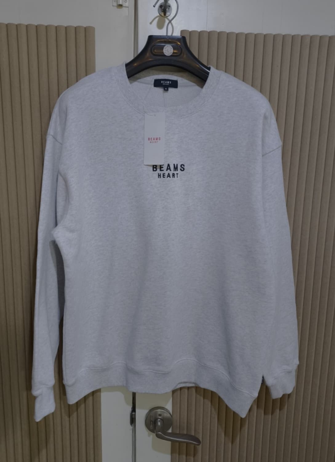새거 XL 빔즈 하트 로고 맨투맨 스웨트셔츠 상품이미지1