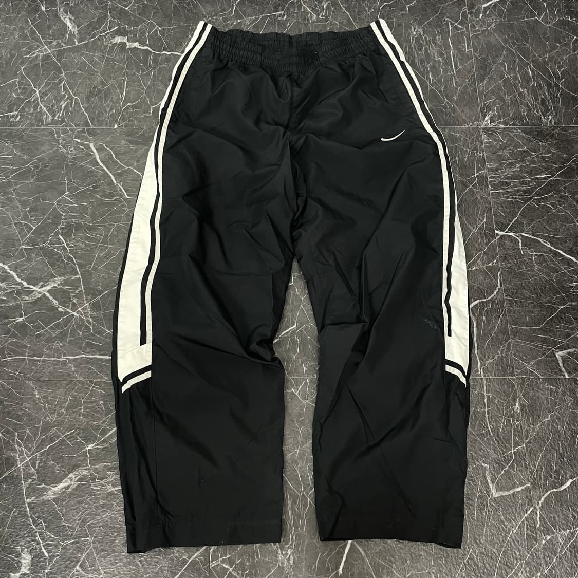 나이키 블랙 스우시 오버와이드 벌룬 트랙팬츠 상품이미지4