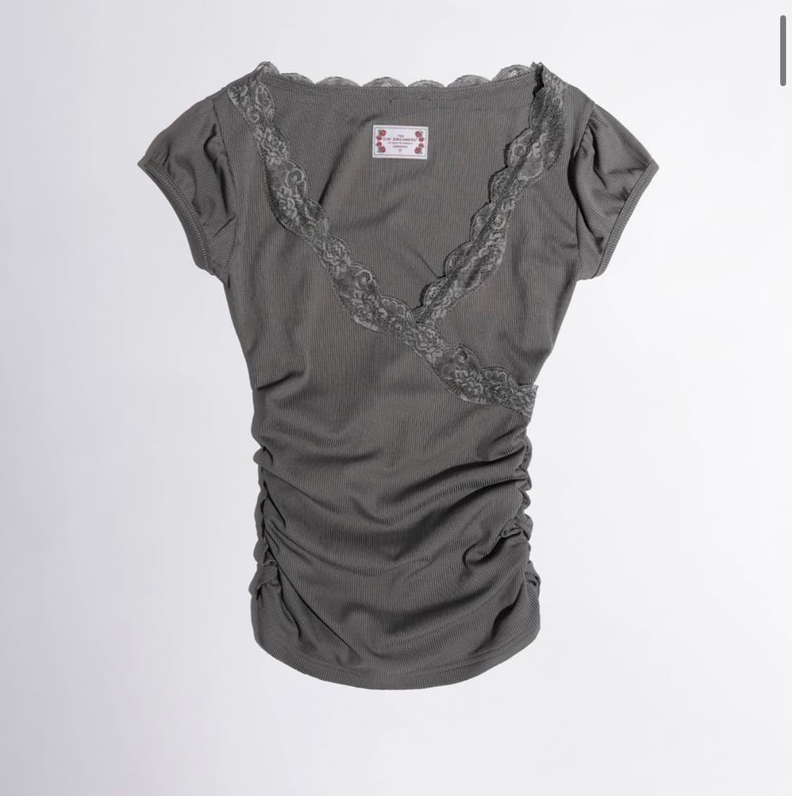 스컬프터 Lace Trim Wrap Tee Charcoal 상품이미지1