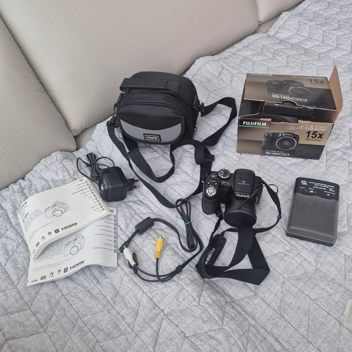 (희귀) 후지 30주년 FinePIx S1600 감성 망원디카판매 상품이미지1