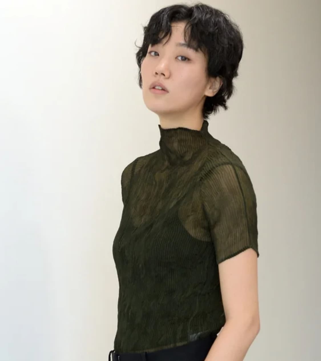 [택채 새상품] 이세이 미야케 시폰 트위스트 3 탑 나이트 그린 상품이미지4