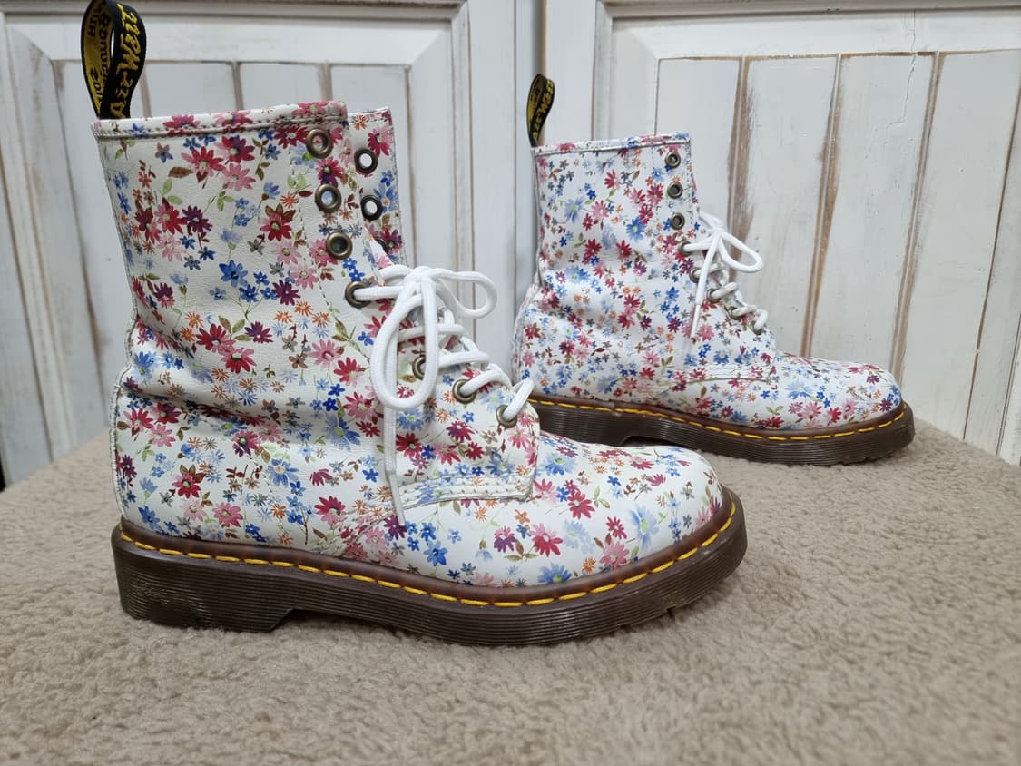 닥터마틴 플라워 8홀 워커 (C866 상품이미지2