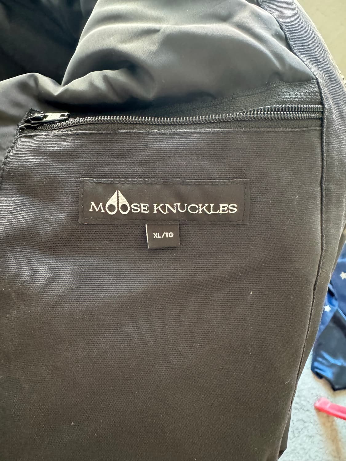 무스너클 남성 패딩 판매합니다 상품이미지5