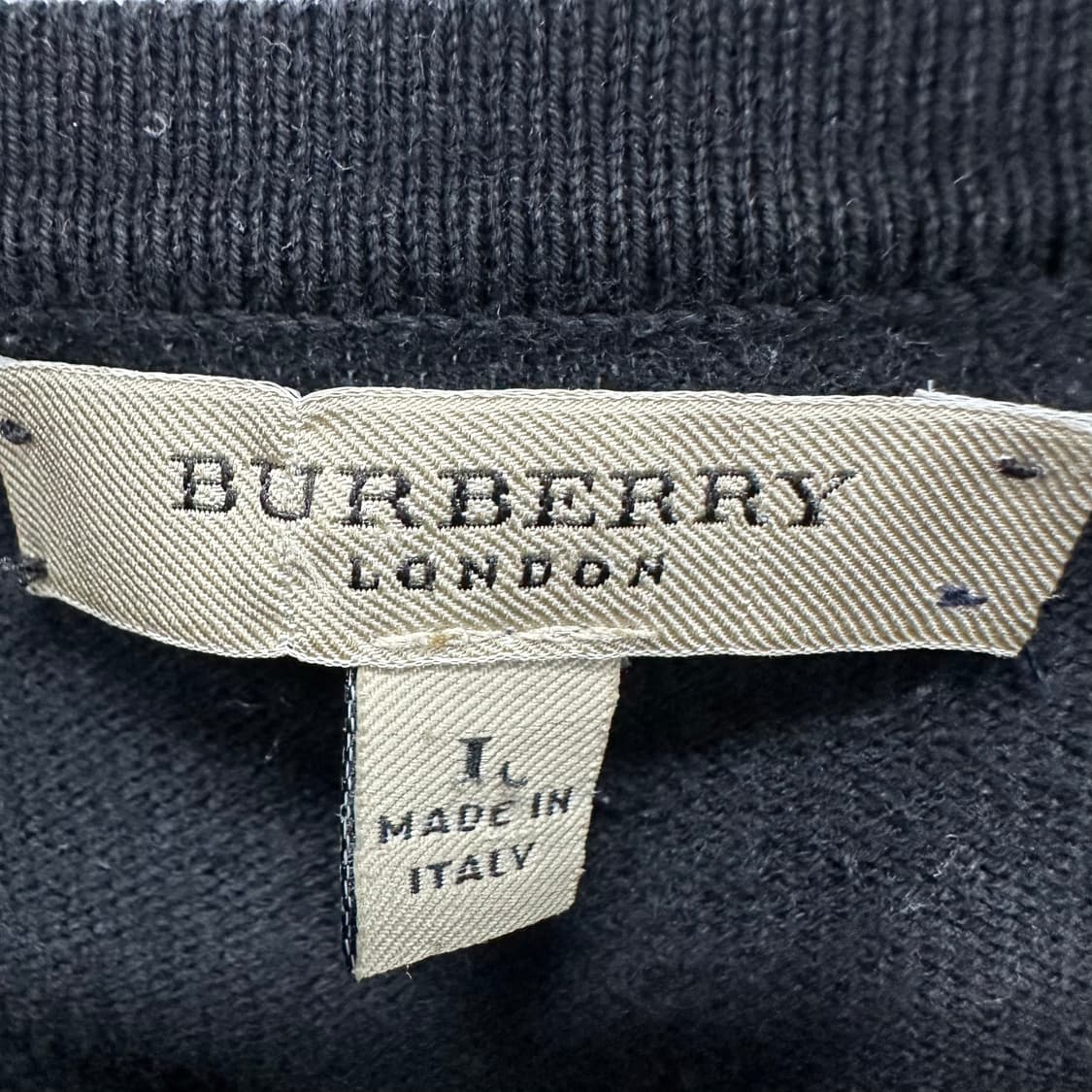 105 버버리 체크 트리밍 남자 니트 상품이미지3