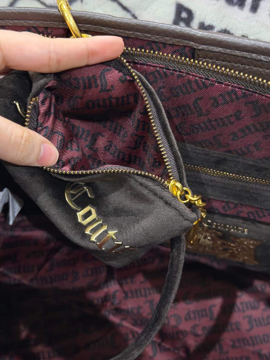 [신상✨블프세일] 쥬시꾸뛰르 벨벳 브라운 쇼퍼백 빈티지 상품이미지4