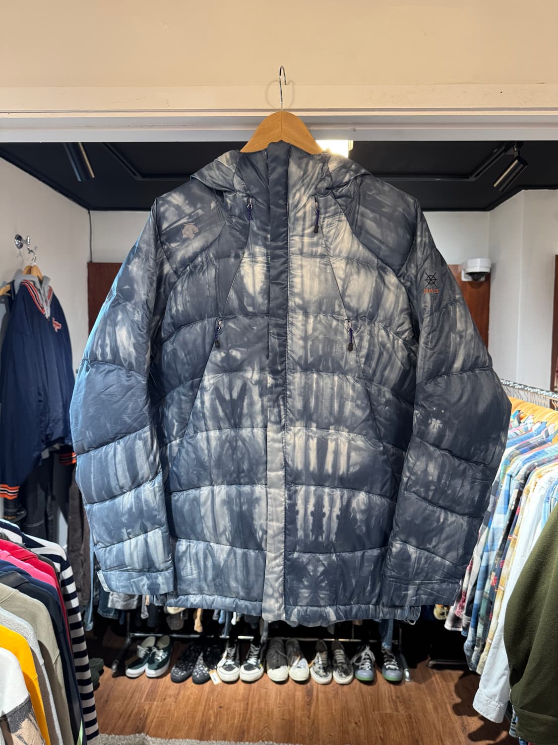 데상트 듀알리스 타이다이 경량패딩 구스다운 고프코어 M 상품이미지1