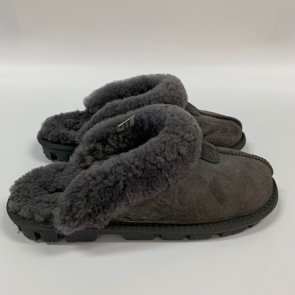 UGG 양털 스웨이드 슬리퍼 다크그레이 260~265 상품이미지5