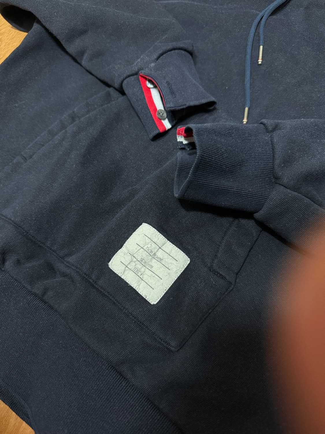 [size 4] 톰브라운 백삼선 후드 상품이미지2