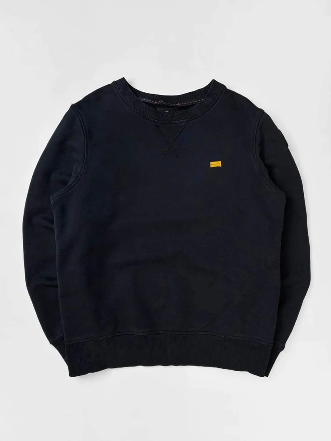 파라점퍼스 21FW Caleb Embo 패치 맨투맨 PN5684    상품이미지1