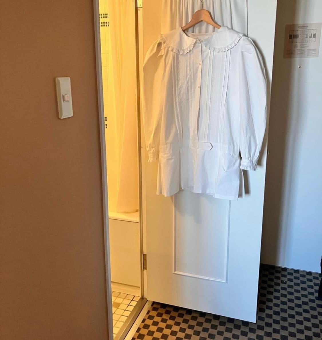 neuadult 노이어덜트 핀턱 로우웨이스트 원피스 퍼프 코튼 레이스 상품이미지1