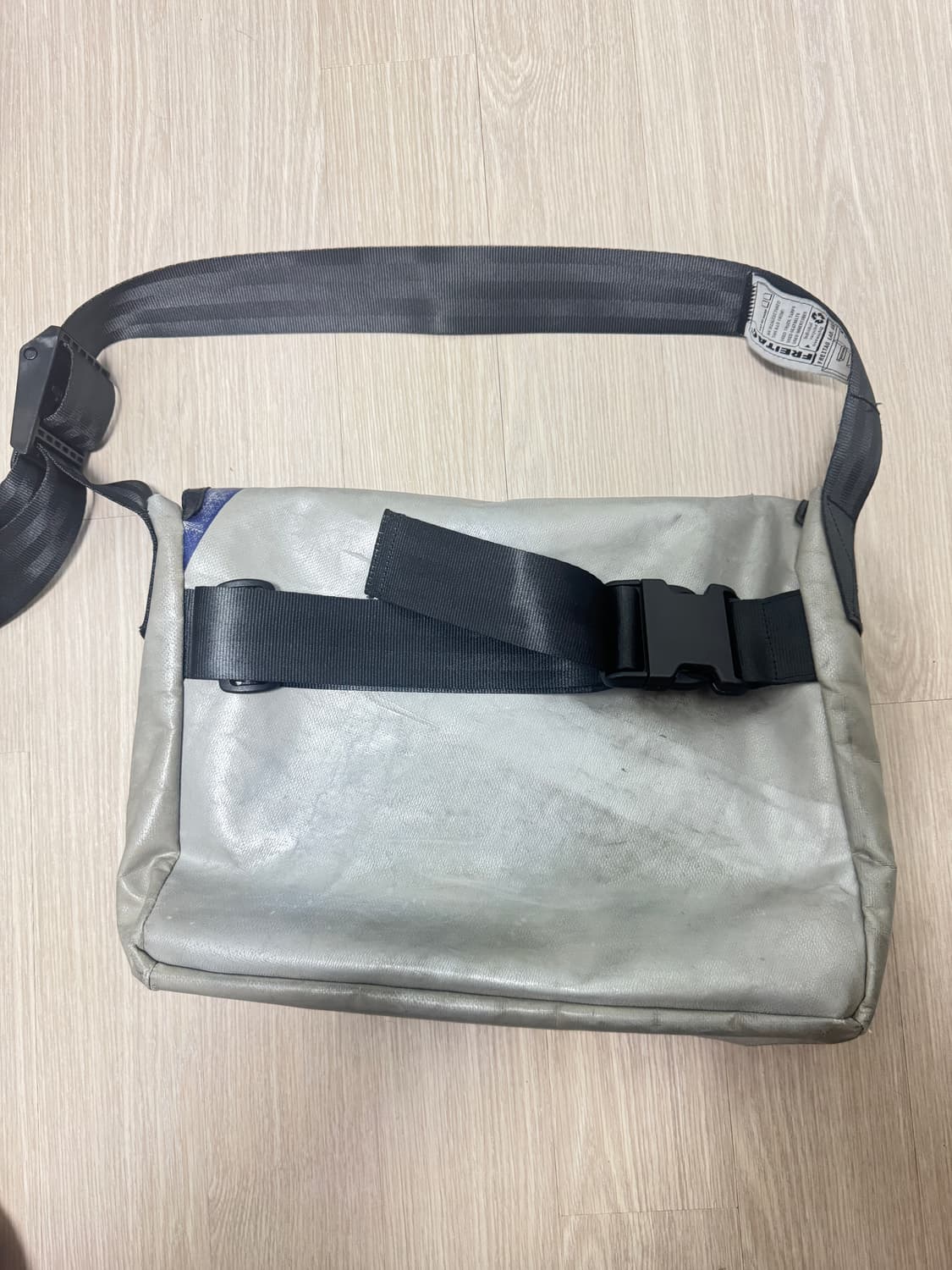 프라이탁 덱스터 가방 팝니다. 상품이미지2