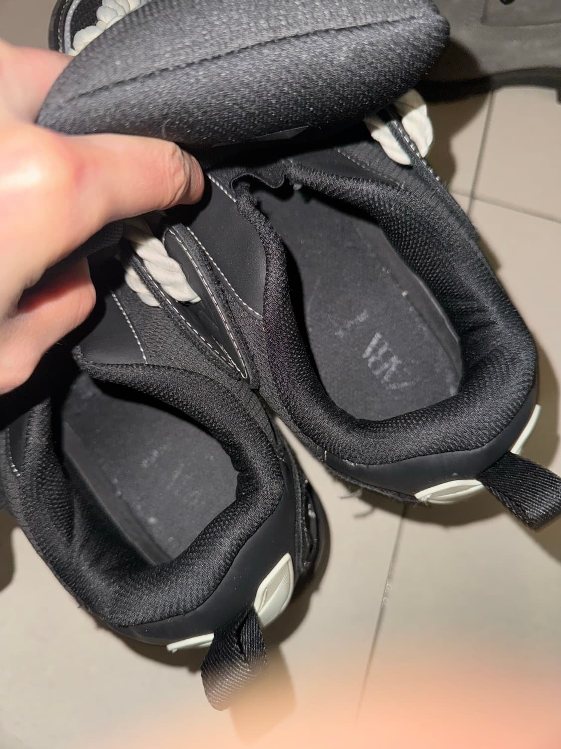 자라 스케이터 슈즈 블랙 색상 상품이미지3