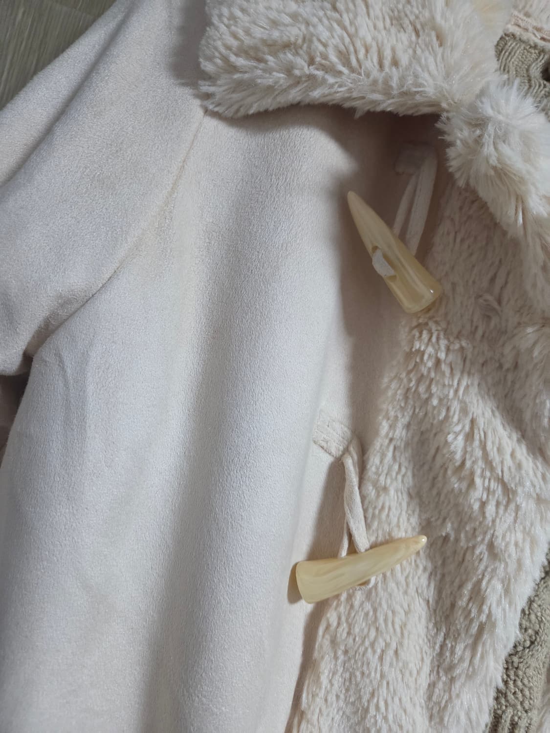 떡볶이 무스탕 페어리 코트 상품이미지5