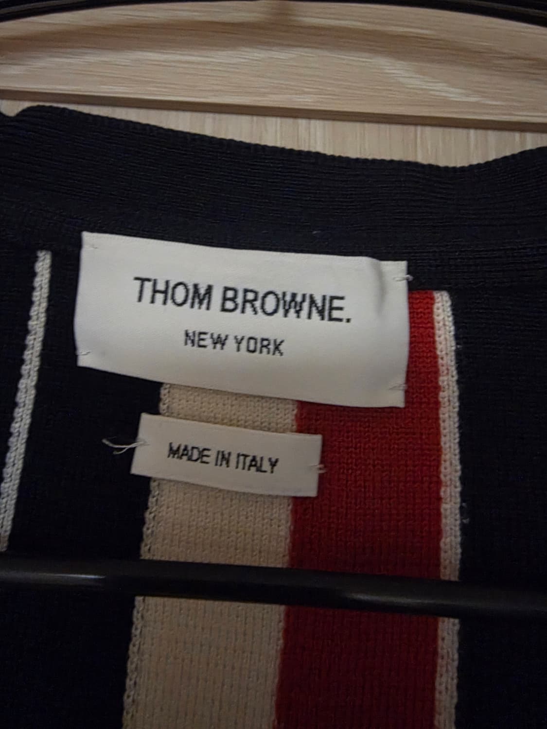 [새상품급/3] 톰브라운 백삼선 밀라노스티치 가디건 상품이미지6