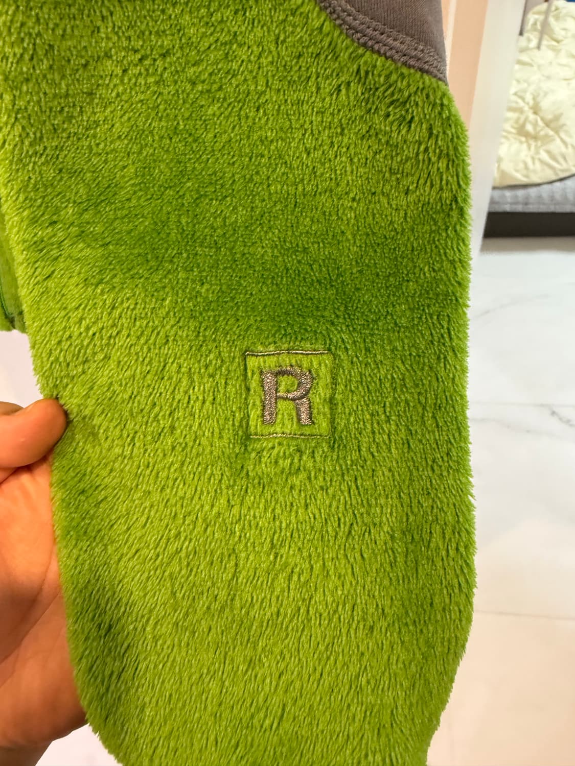 [L] 파타고니아 R2 라이트 그린 플리스 상품이미지3