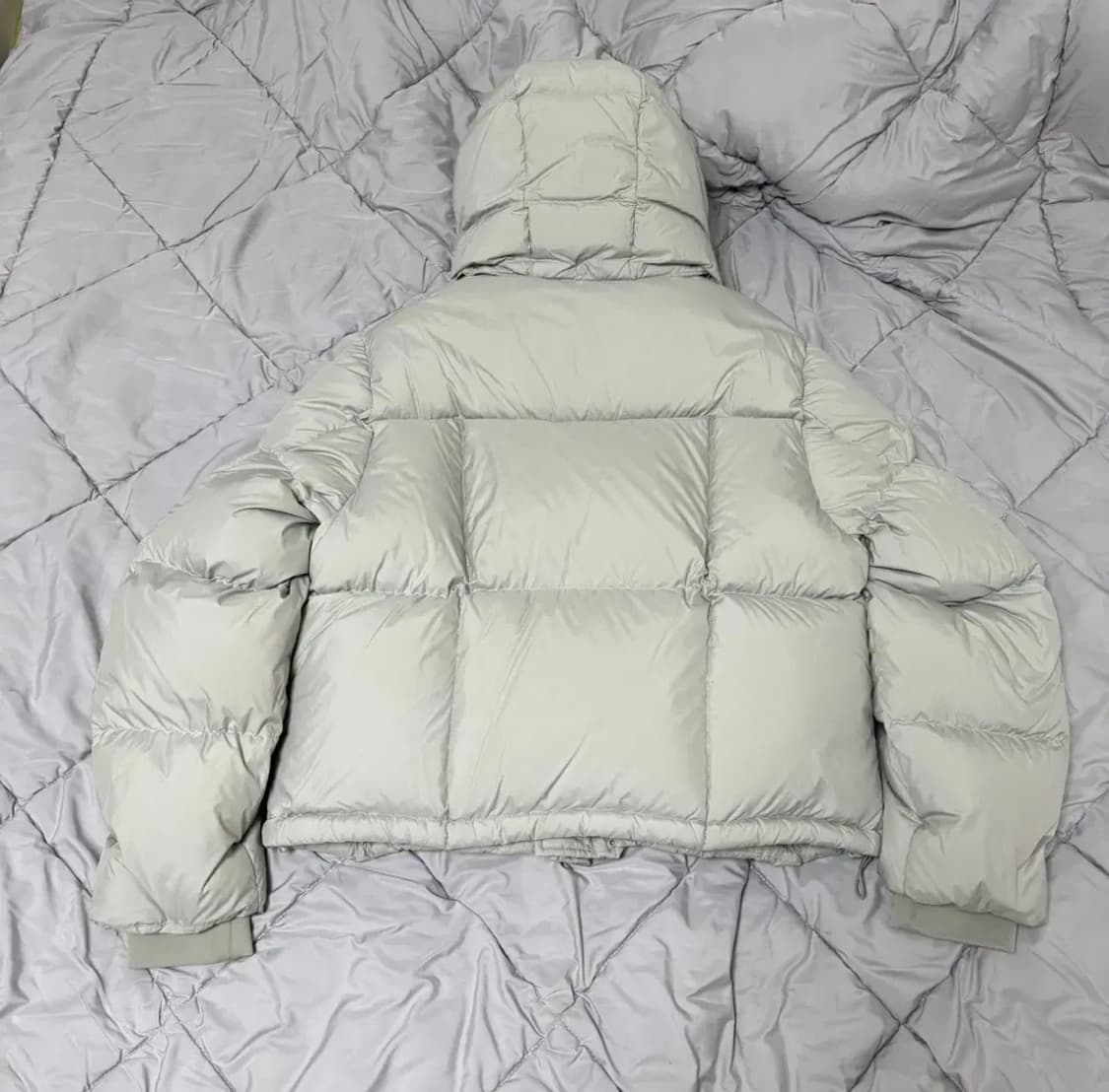 벨리에 크로스 라인 후디드 구스 다운 패딩 s(100~105 추천) 상품이미지3