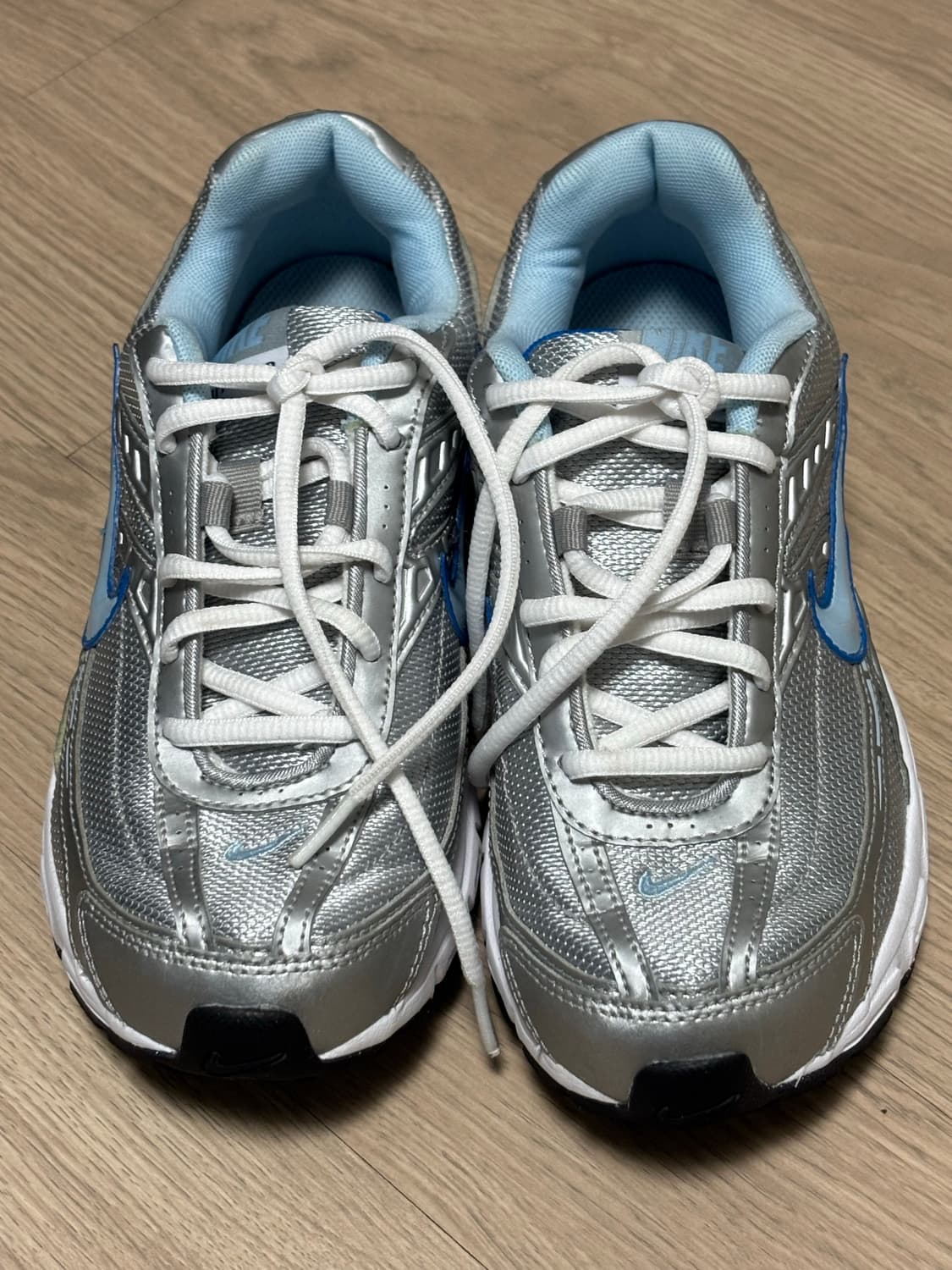 나이키 이니시에이터 메탈릭 실버 아이스 블루 245  상품이미지3