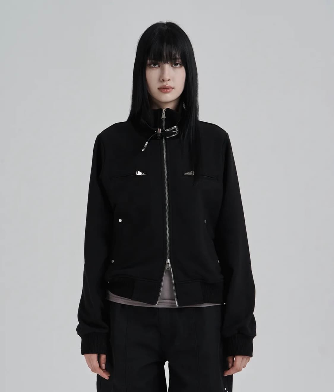 일리오 black highneck jersey blouson 상품이미지1