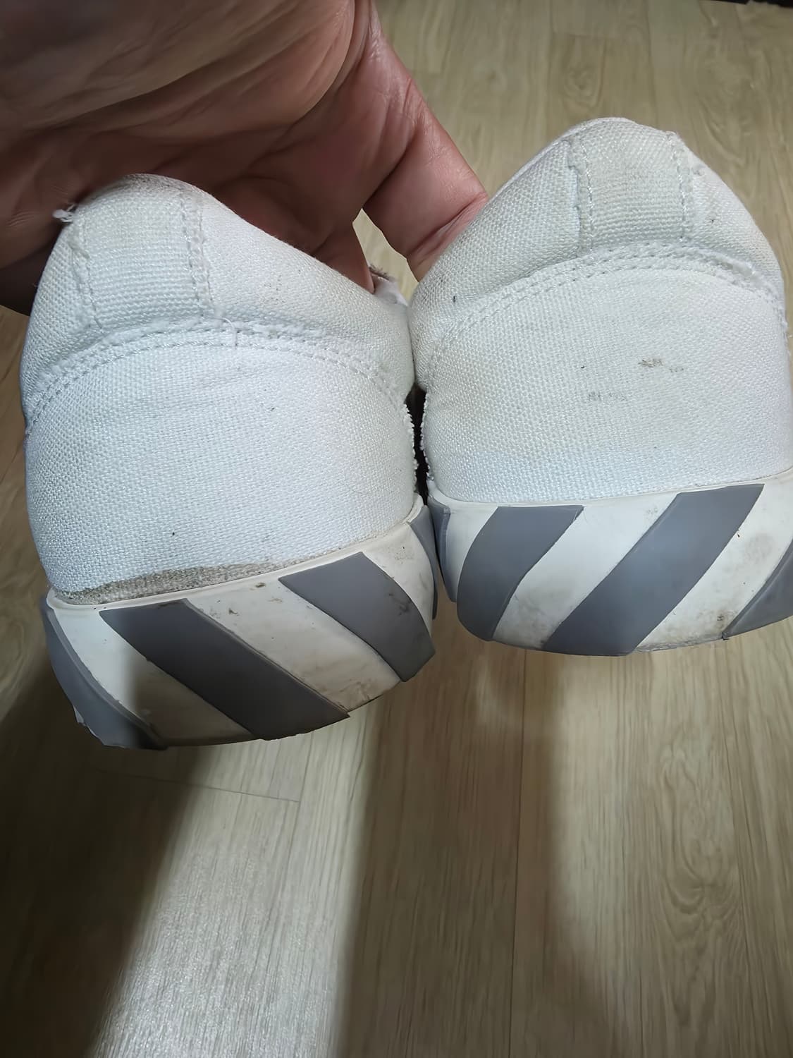 오프화이트스니커즈 41 상품이미지3