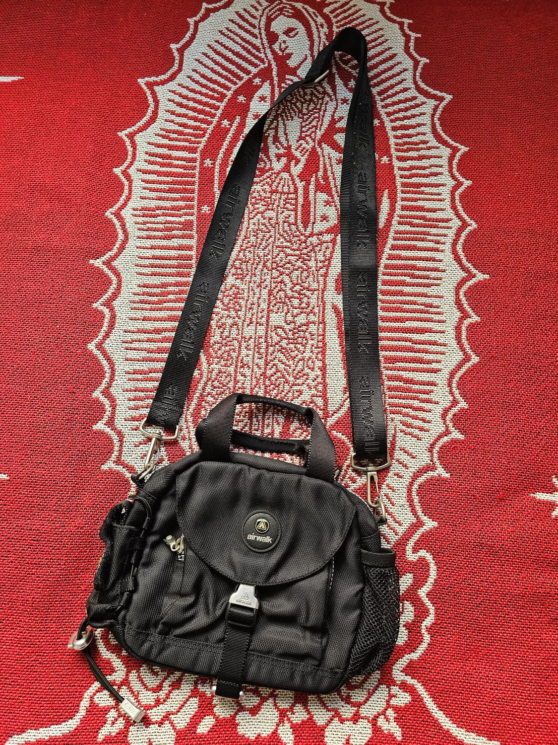 [20년 이상된 희귀 빈티지] Lucas 자수 레트로 데님 백팩  상품이미지1