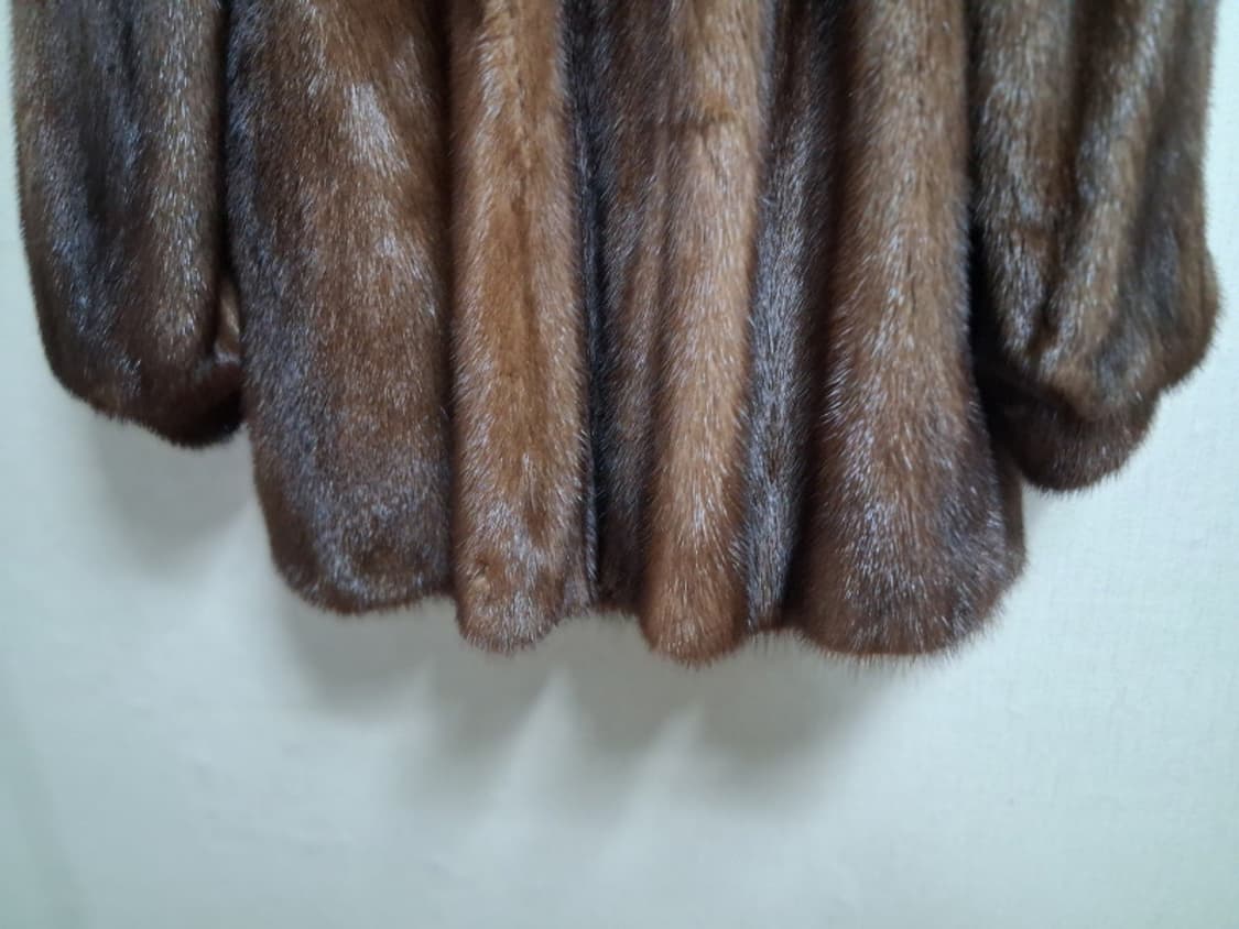 휘메일 밍크코트 브라운 서남모피 암밍크 최상의컨디션77
 상품이미지8