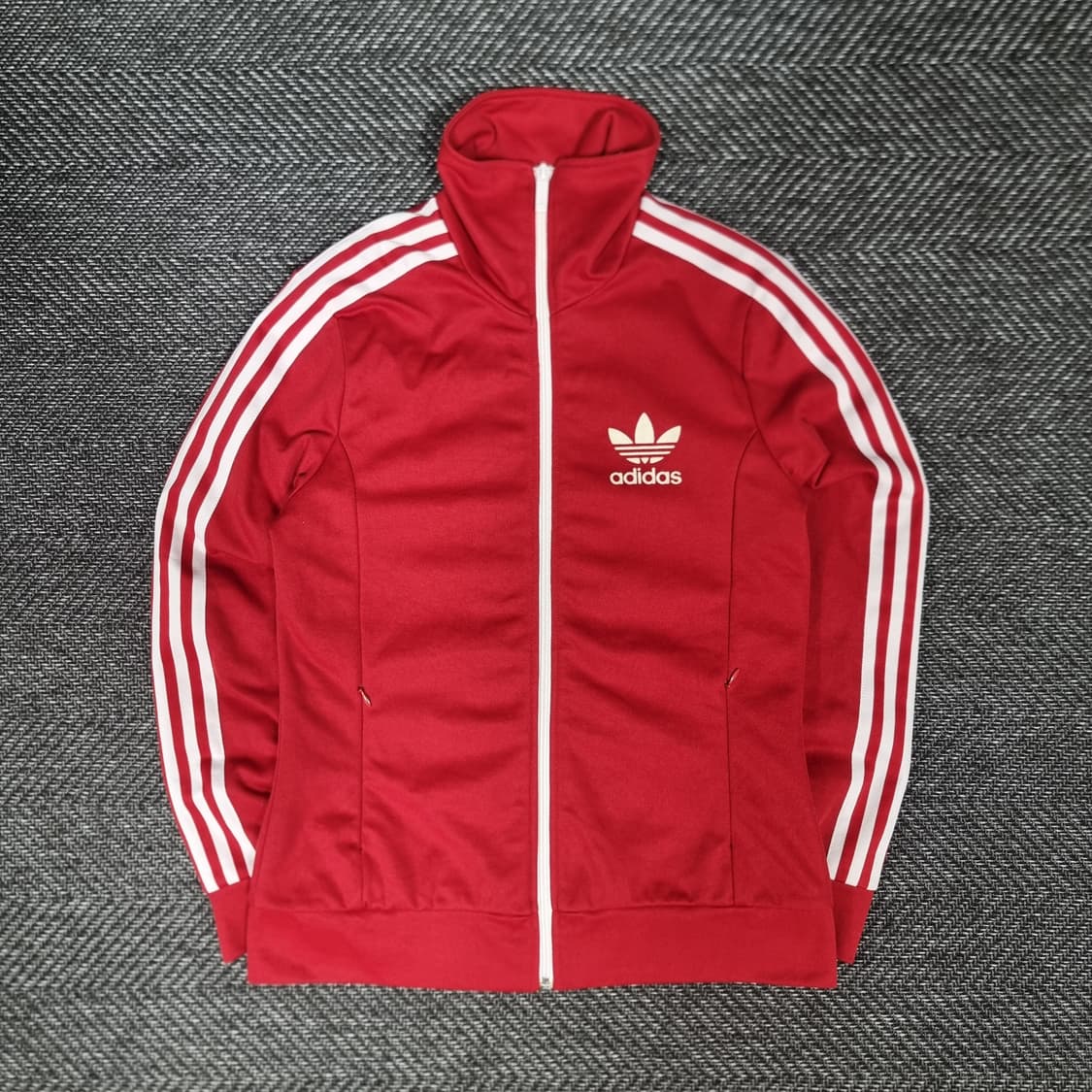 아디다스 유로파 져지 레드 상품이미지1