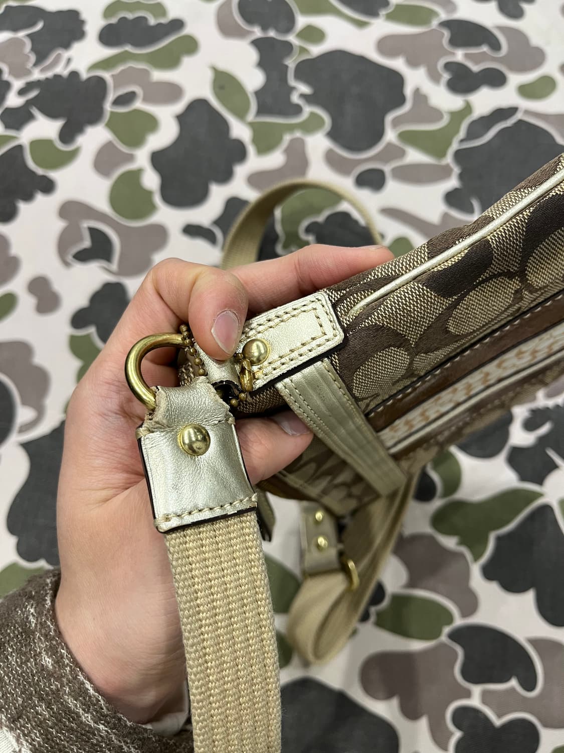 코치 모노그램 미니 크로스백 상품이미지6