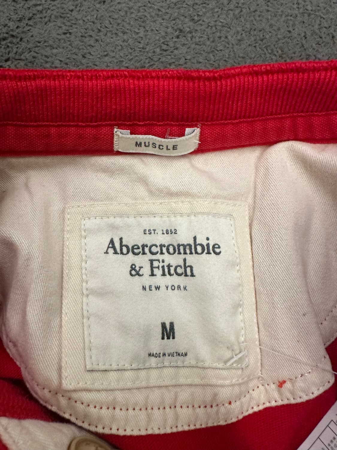 아베크롬비 빈티지 레터링로고 풀오버 슬리브 처분  상품이미지4