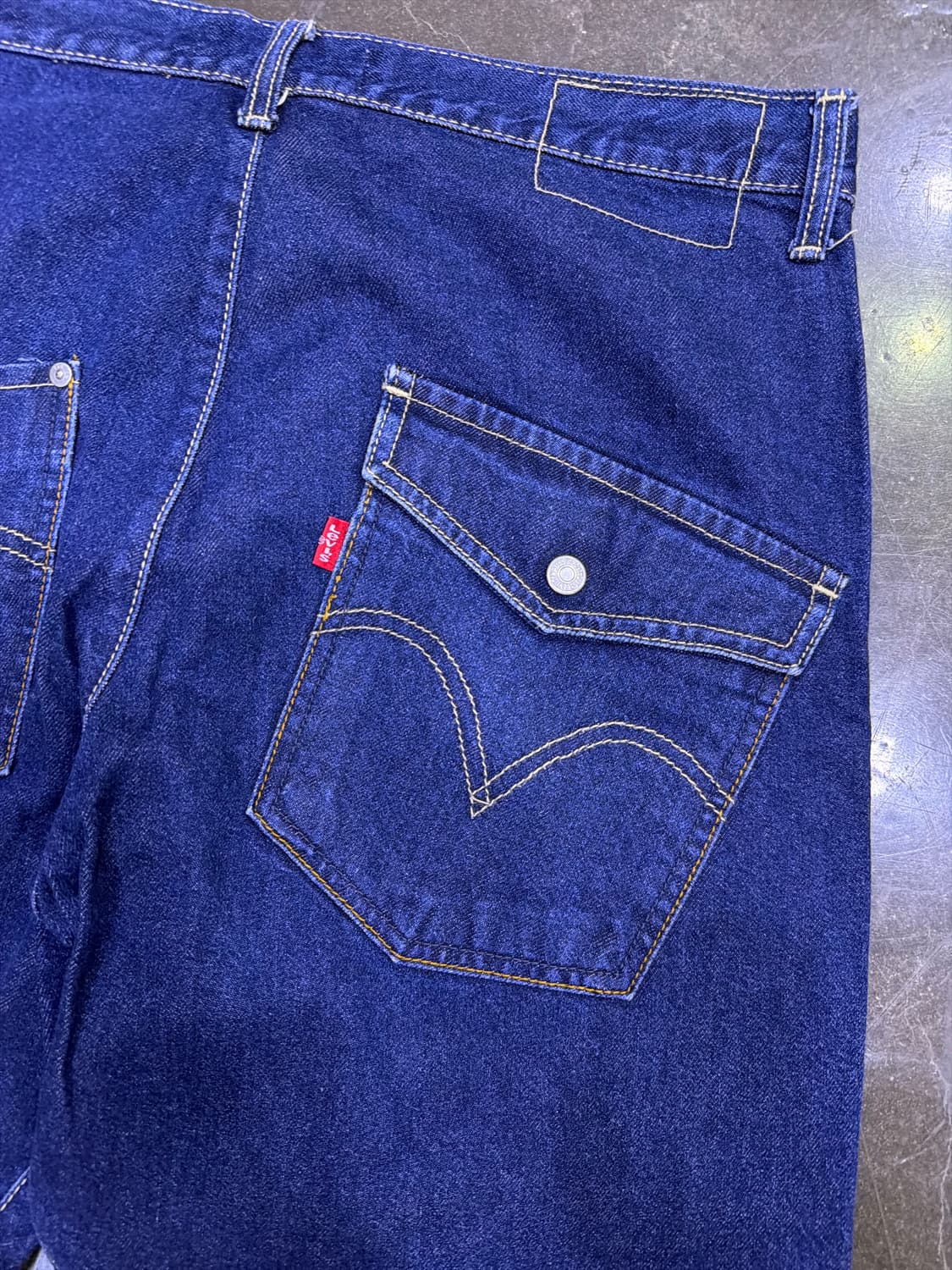 리바이스 엔지니어드진 루즈핏 데님팬츠 32 상품이미지10