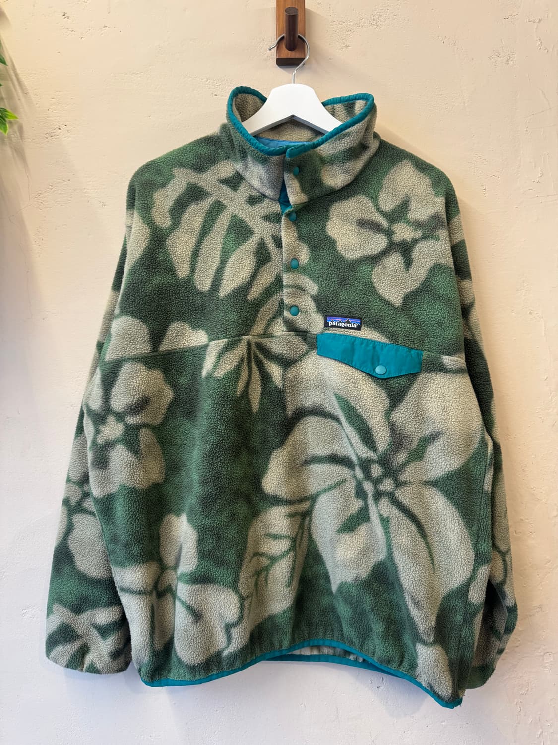 파타고니아 신칠라 히비스커스 L 상품이미지1