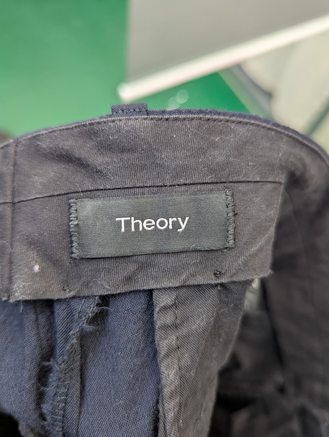 theory 네이비 색상 남성용 긴바지 상품이미지3