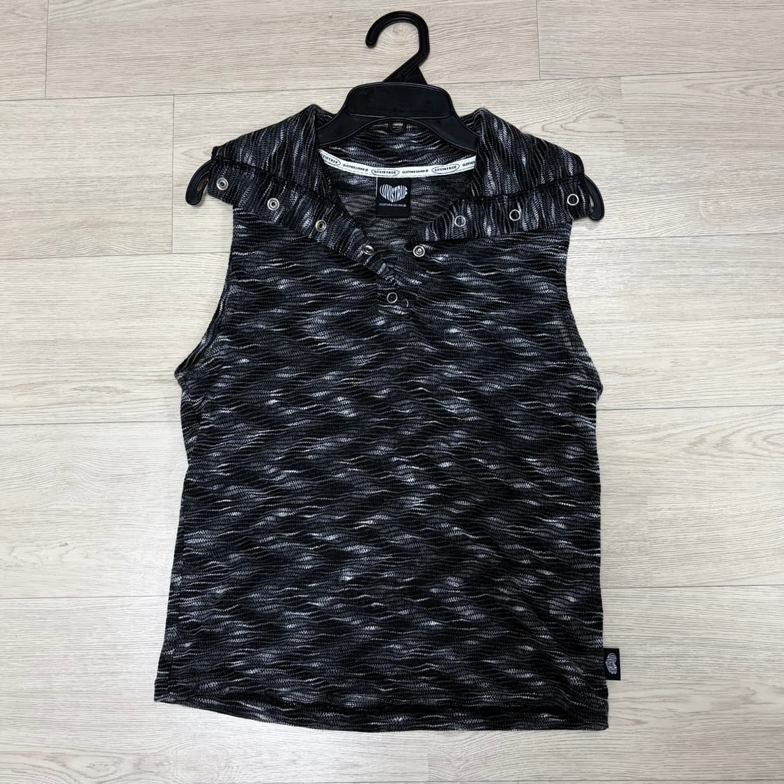 러브이즈트루 민소매 나시 상품이미지2